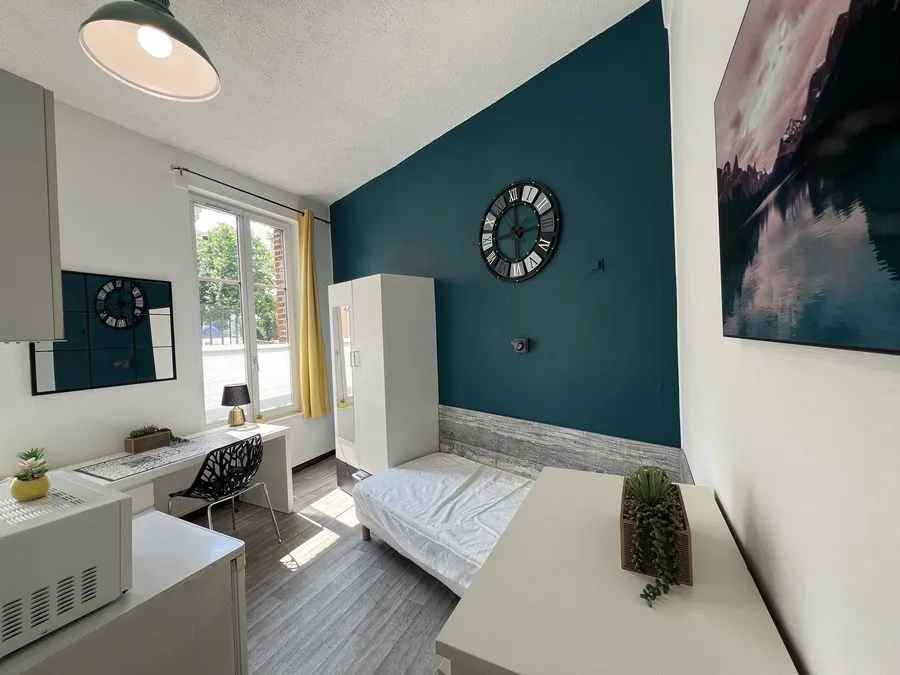 STUDIO COSY - EAU FROIDE ET WIFI FIBRE  COMPRIS - PROCHE WALLON