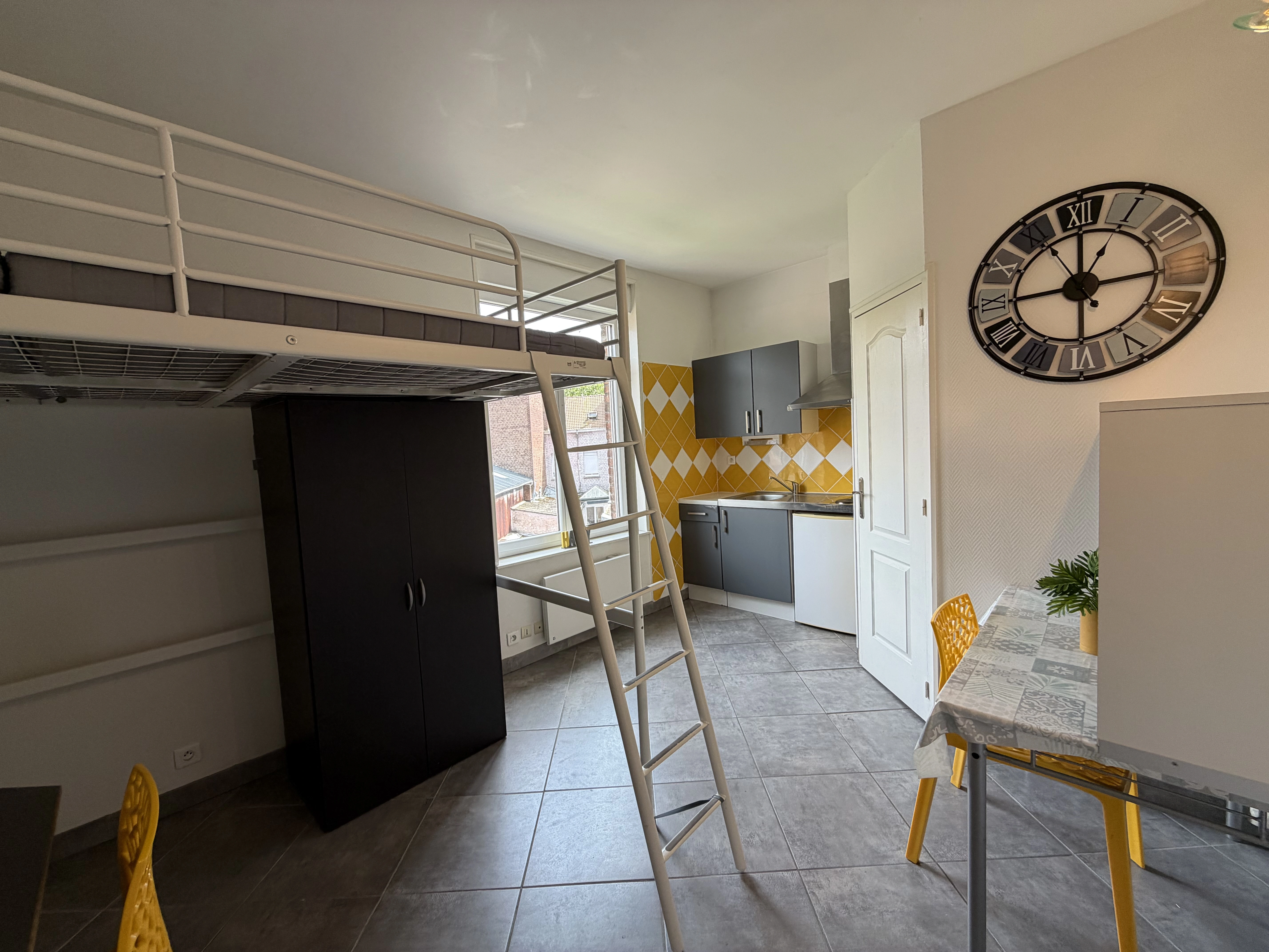 STUDIO CONFORTABLE - IDEAL ETUDIANT WALLON