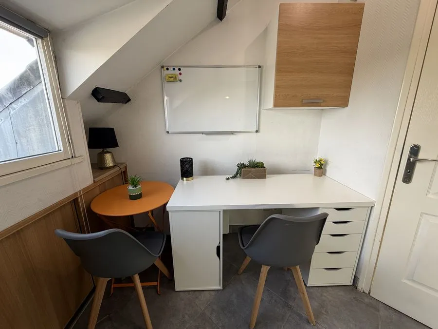 GRAND STUDIO - PROCHE GARE SNCF - IDEAL ETUDIANT