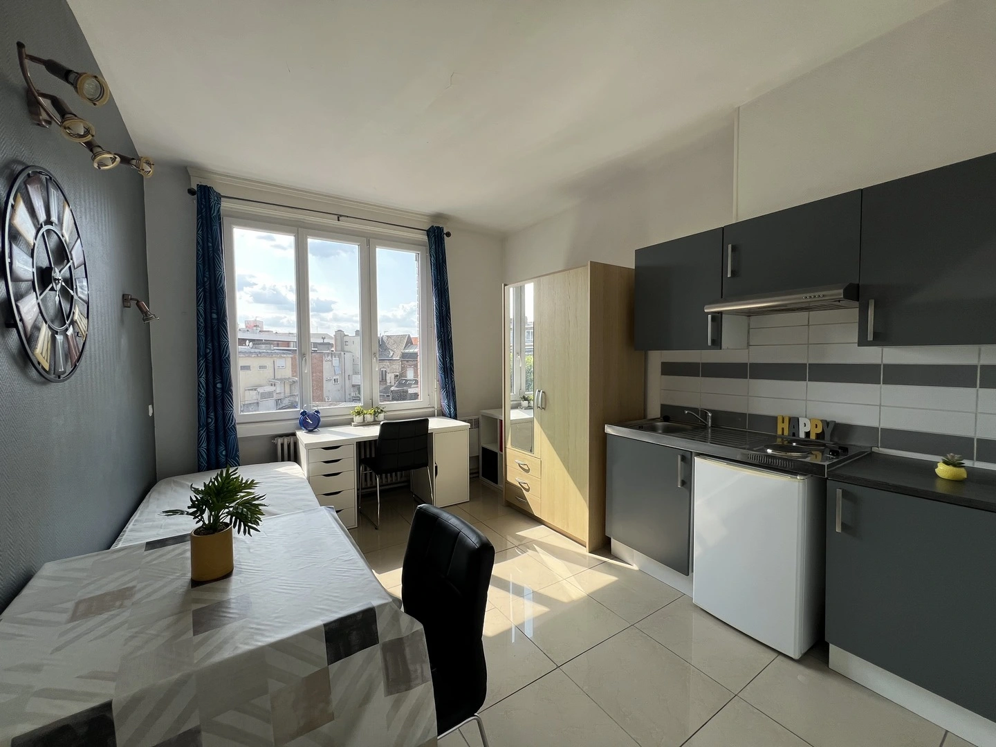 STUDIO LUMINEUX - HYPERCENTRE - PROCHE GARE SNCF