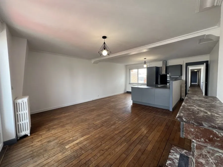 TYPE 3 SPACIEUX- HYPERCENTRE - ST QUENTIN 02100